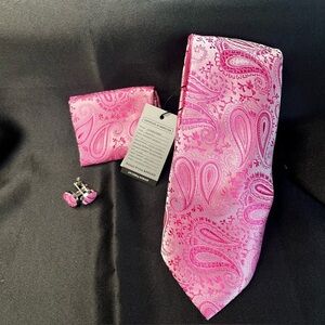 NWT- Silk Pink Paisley Tie Set - Tie, Pocket Square & Cufflinks